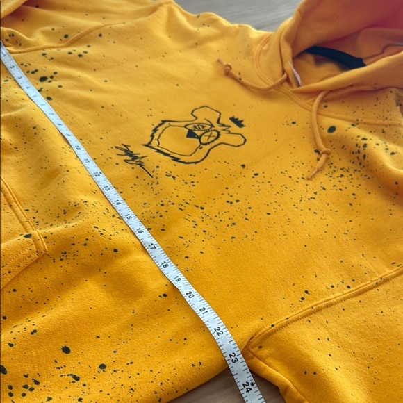 Yellow King Saladeen Bear Season Graphic Hoodie | L - Picture 5 of 9